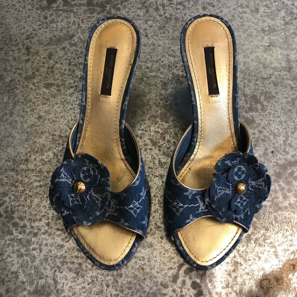 Louis Vuitton Denim Monogram Freesia Size 7.5